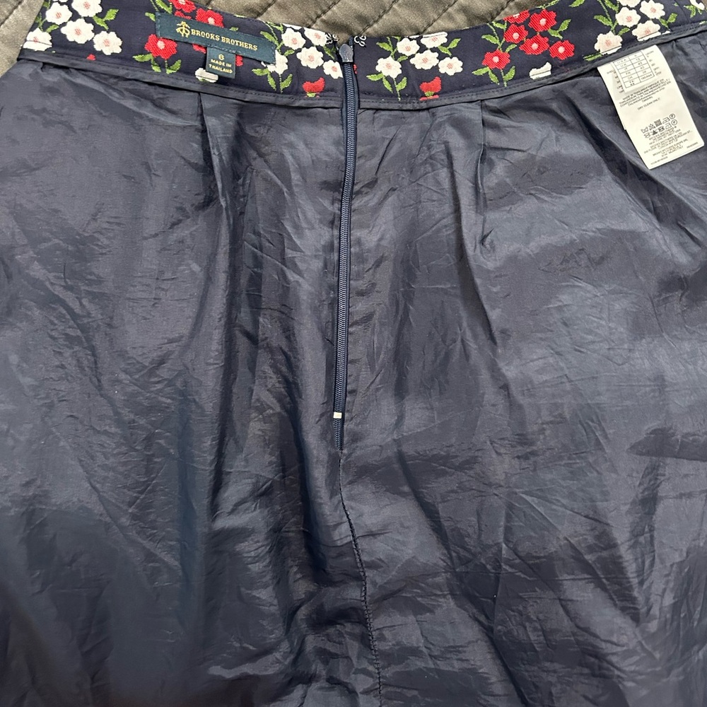 Brooks Brothers Floral A-Line Skirt - Navy with Red and White - Picture 5 of 6